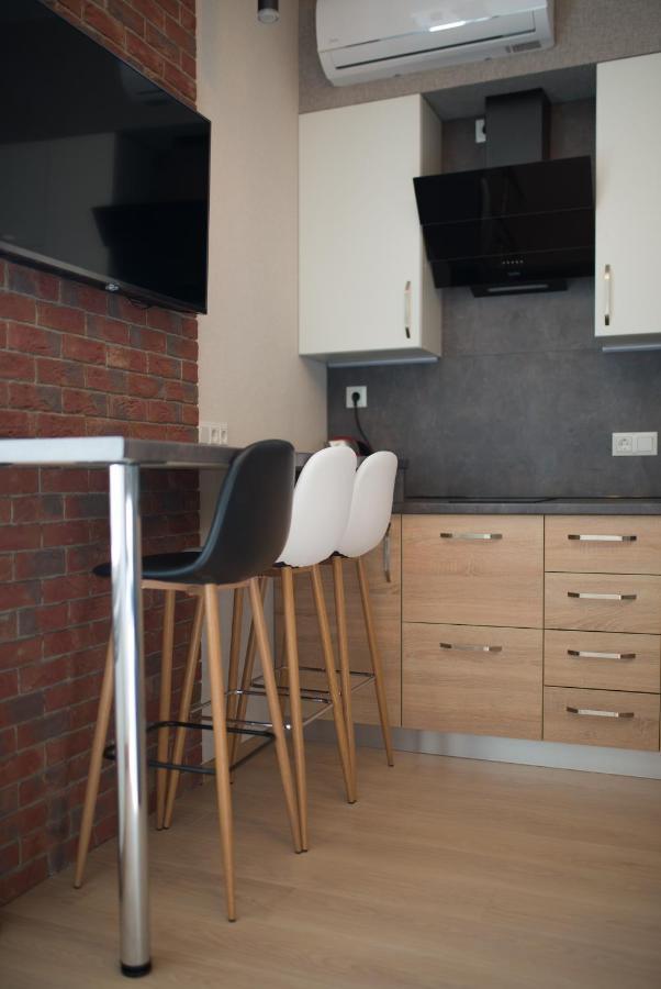 Modern Apartmetns In Town Center Poltava Exterior photo